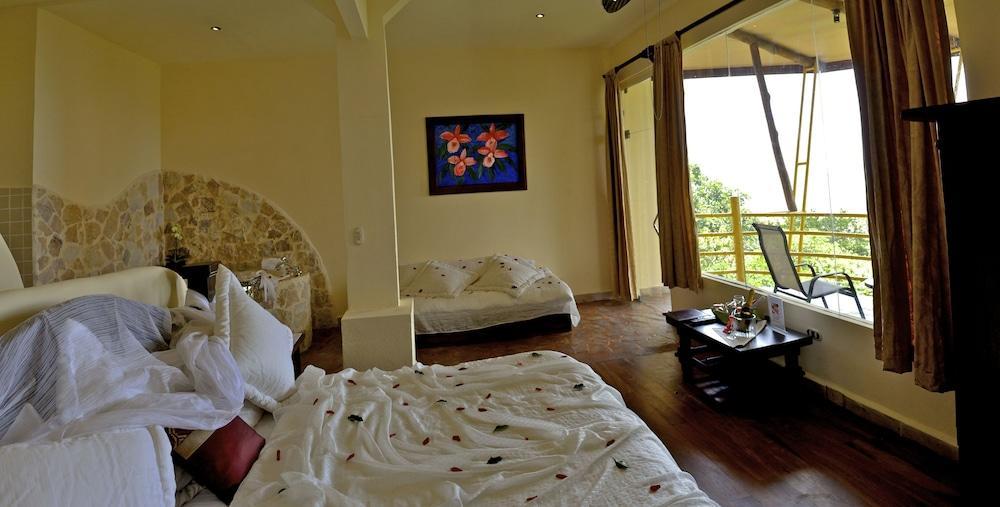 Issimo Suites Boutique Hotel & Spa - Adults Only 曼努埃尔安东尼奥 外观 照片