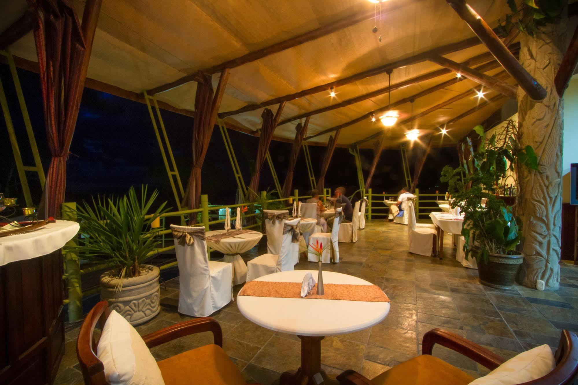Issimo Suites Boutique Hotel & Spa - Adults Only 曼努埃尔安东尼奥 外观 照片